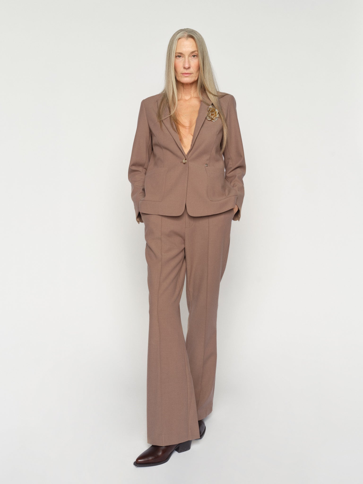 Modelshot / Coffee Quartz / Detail